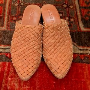 St. Agni Paris Mule 41